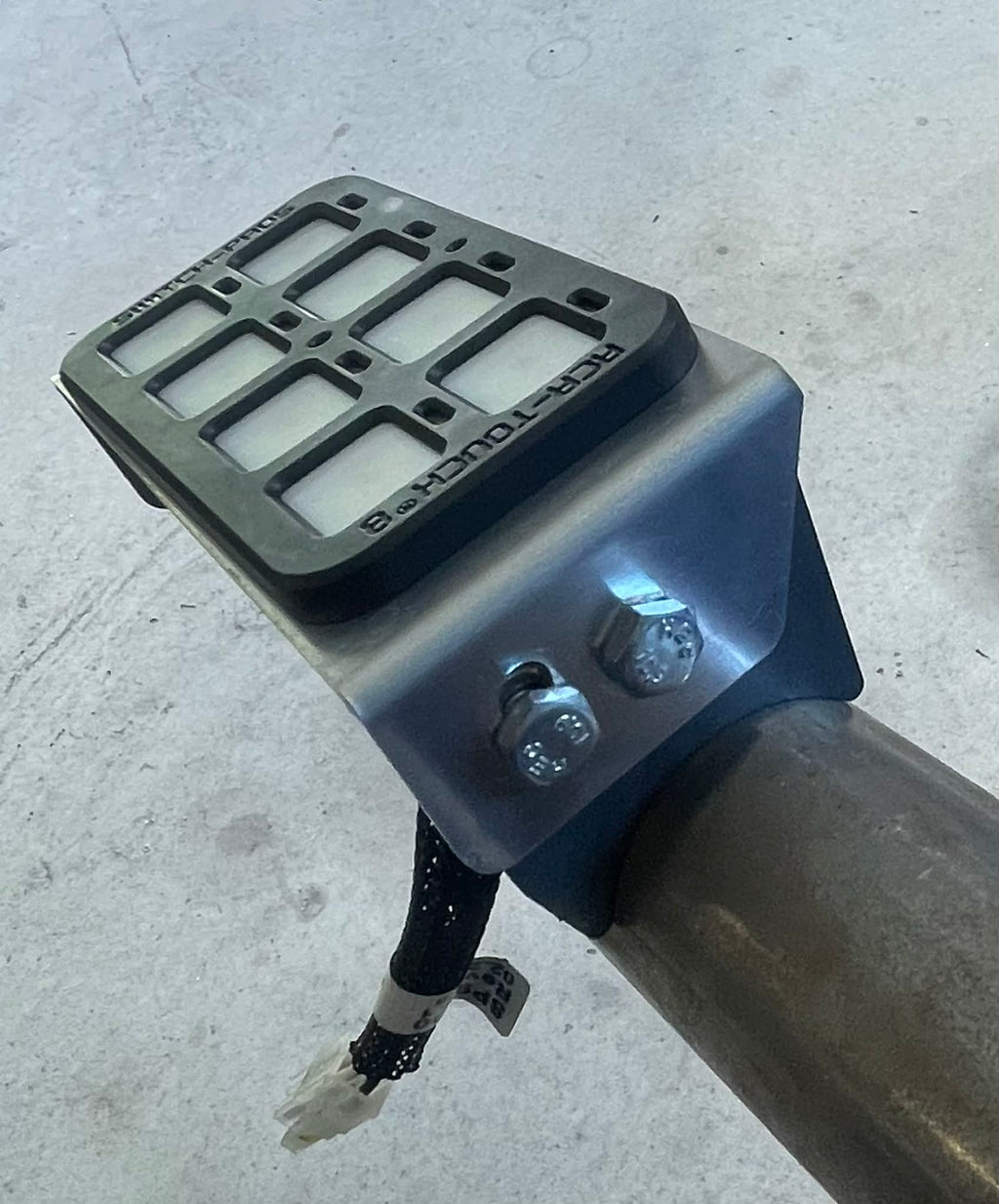 Switch Pro Tube Mount